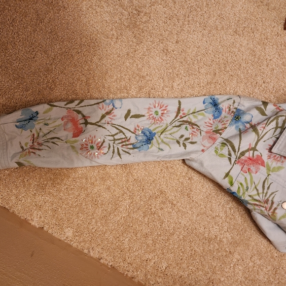 Nwt  Coldwater Creek Womens Jean Jacket Lightwash Floral Size Xl - Picture 9 of 11